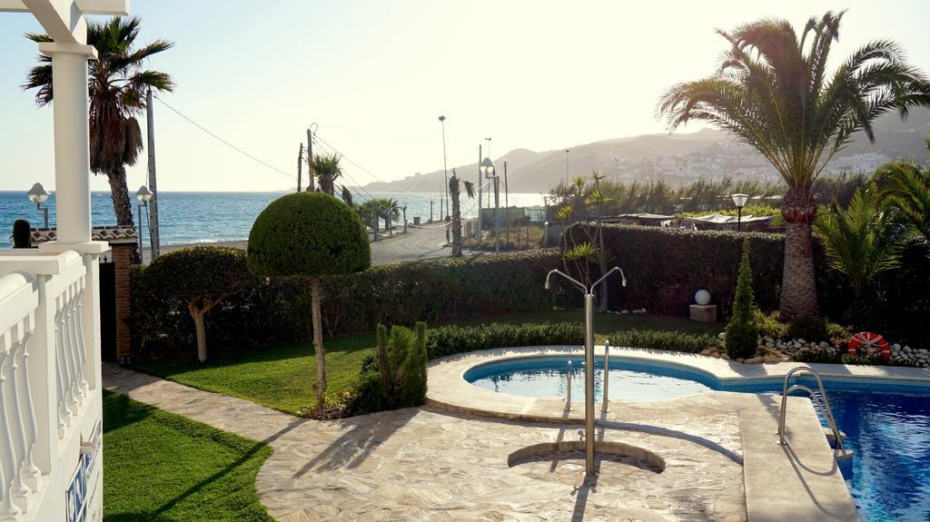 Apartamentos StarNerja en Stella Maris Rum bild